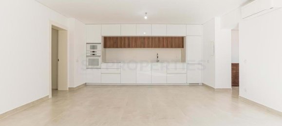 3 Schlafzimmer Doppelhaus in Quarteira, Portugal, Nr. 82860 3