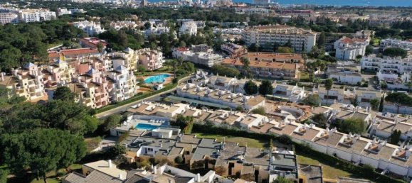 3 Schlafzimmer Doppelhaus in Quarteira, Portugal, Nr. 82860 32