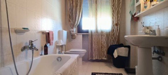 Villa de 8 habitaciónes en Casale di Scodosia, Italy No. 300844 10