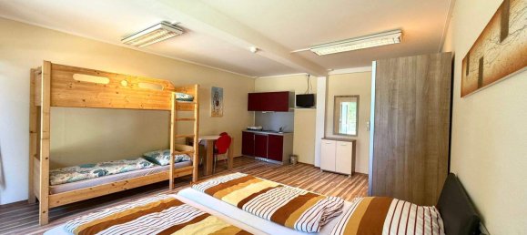 Здание с 16 комнатами в Пёльфинг-Брунн, Австрия № 193911 2