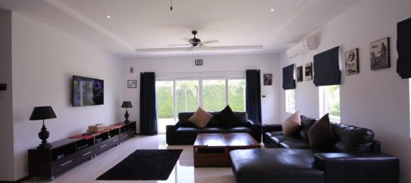 3 bedrooms Cafe / restaurant in Hua Hin, Thailand No. 8626 8