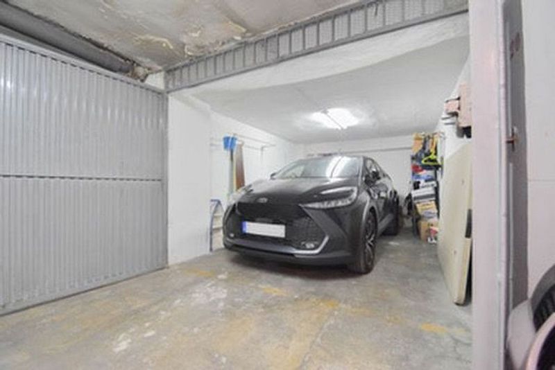 Гараж в Гранада, Испания № 182173