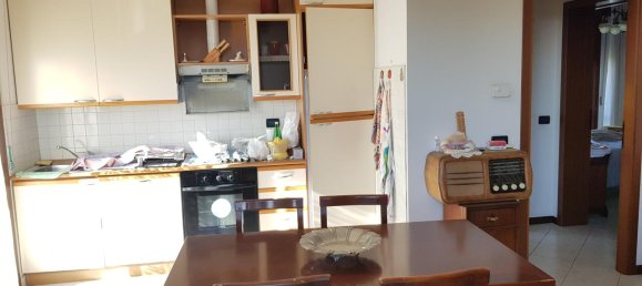 4 rooms Apartment in Capannori, Italy No. 91851 13