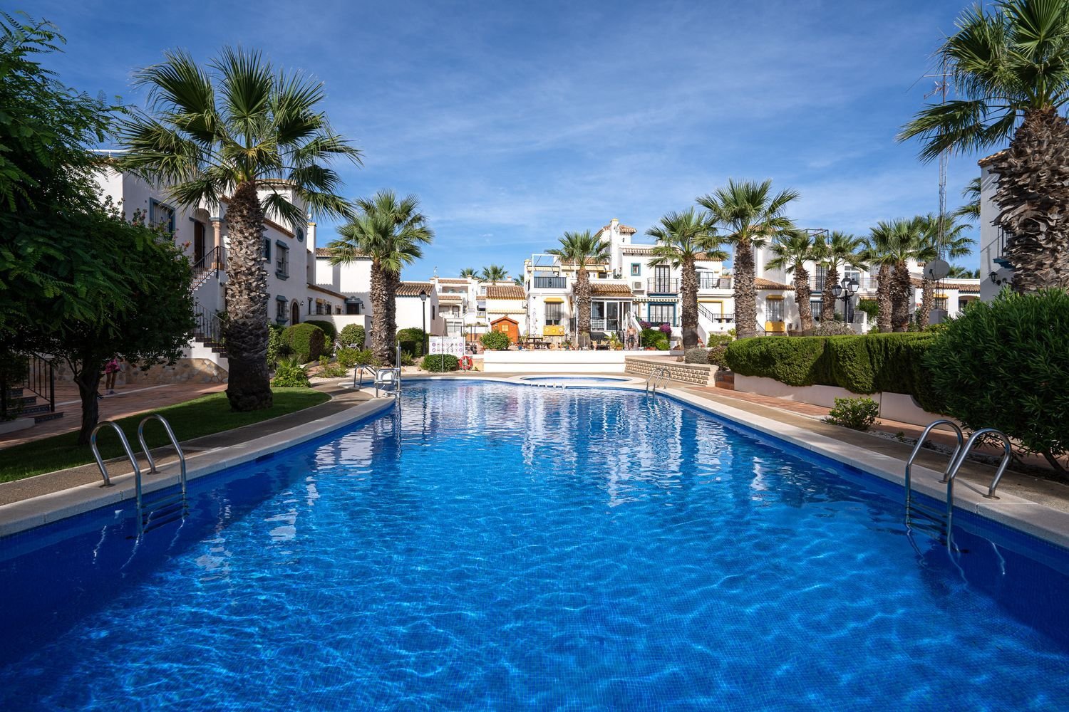 2 chambres Maison de ville à Alicante, Spain No. 233376