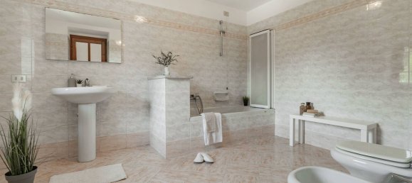 4 bedrooms Apartment in Laveno-Mombello, Italy No. 361316 12