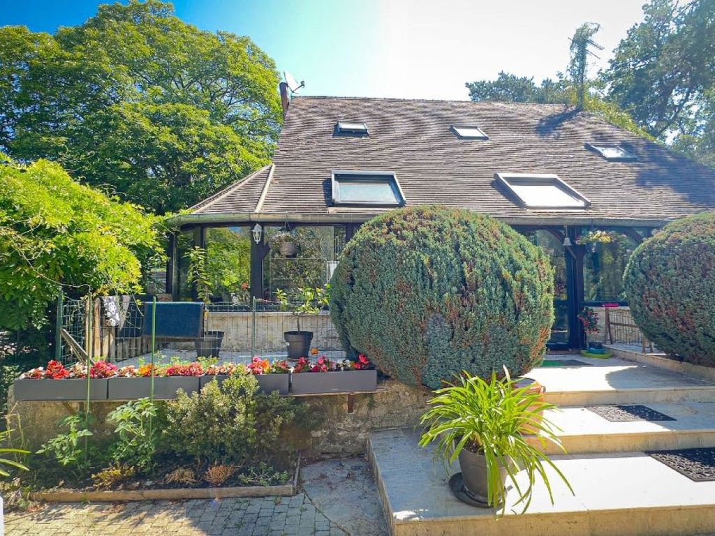 5 غرف نوم فيلا في Montigny-sur-Loing, France رقم 191581