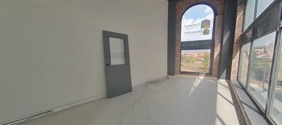 374m² Warehouse in Madrid, Spain No. 74474 17