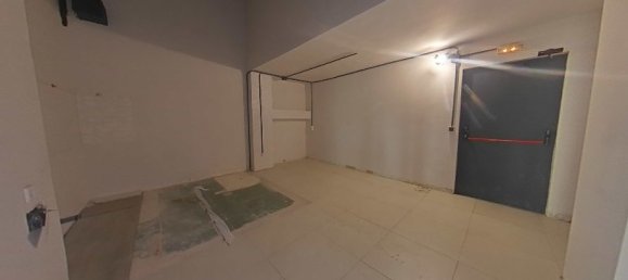 374m² Warehouse in Madrid, Spain No. 74474 23