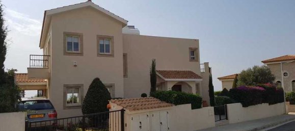 3 bedrooms House in Pegeia, Cyprus No. 10604 2