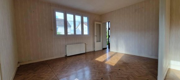 2 bedrooms House in Laon, France No. 255438 16