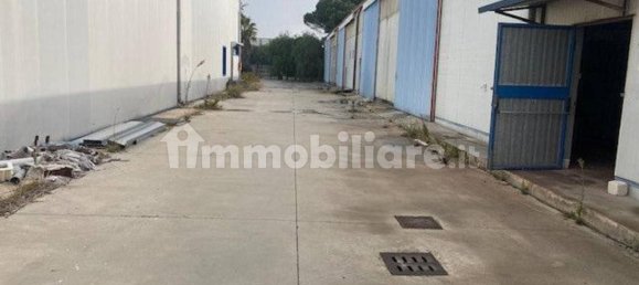 Lagerhaus in Brindisi, Italy 2757m², Nr. 346298 2