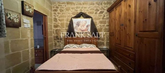 2 bedrooms Maisonette in Birgu, Malta No. 2688 5