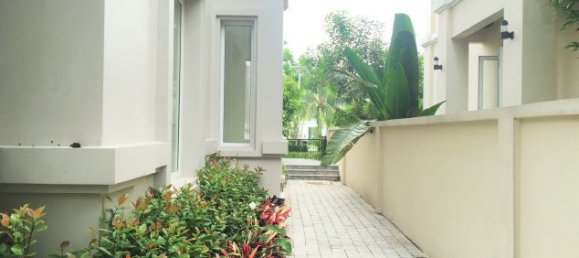 3 bedrooms Villa in Long Bien, Vietnam No. 3663 18