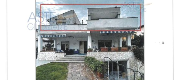 6 rooms House in Naples, Italy No. 261172 2