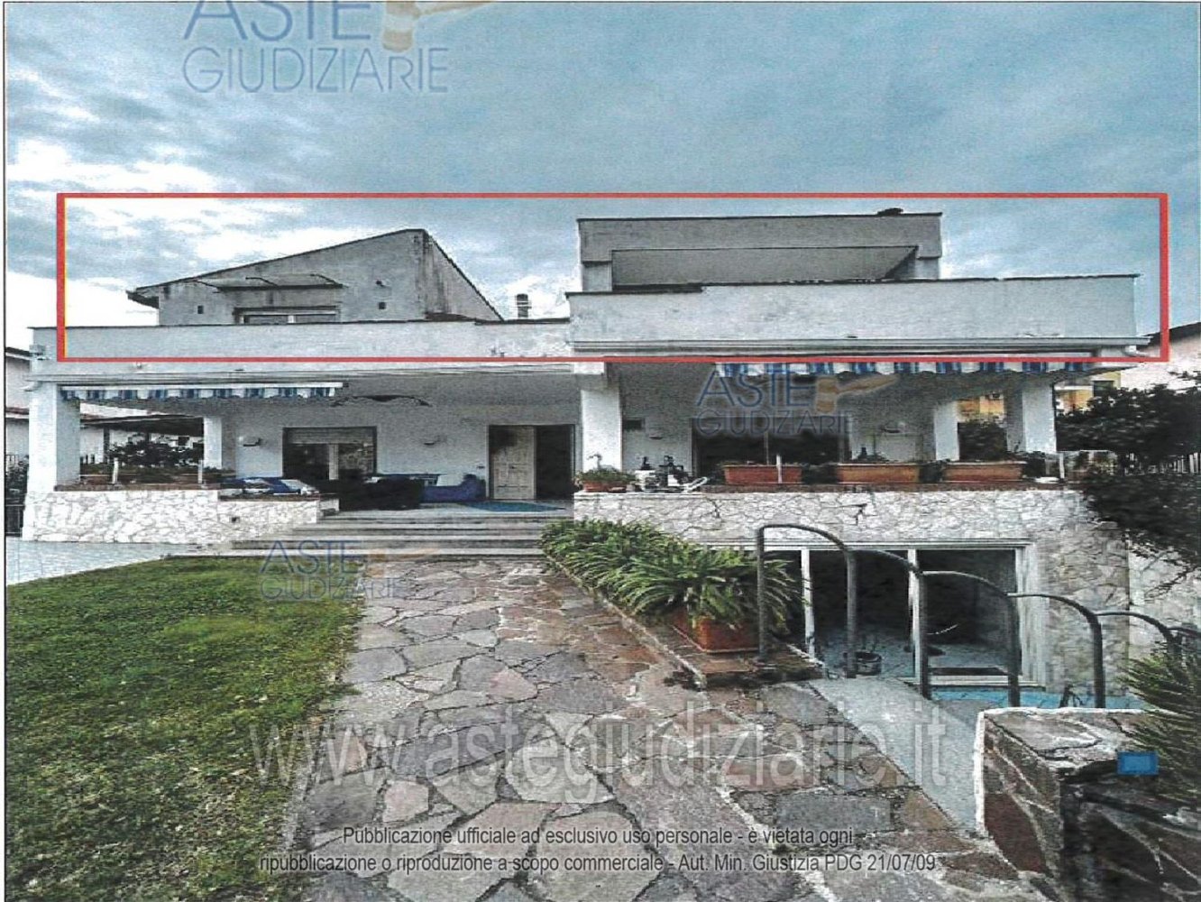 6 rooms House in Naples, Italy No. 261172