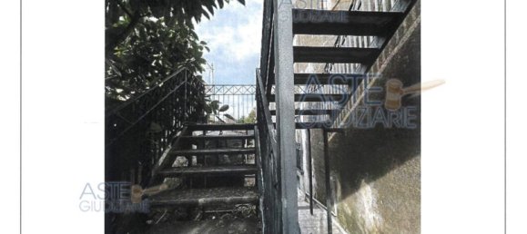 6 rooms House in Naples, Italy No. 261172 4