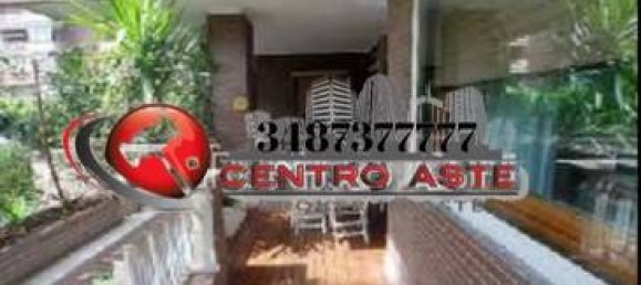 5 bedrooms Apartment in Rome, Italy No. 331134 3