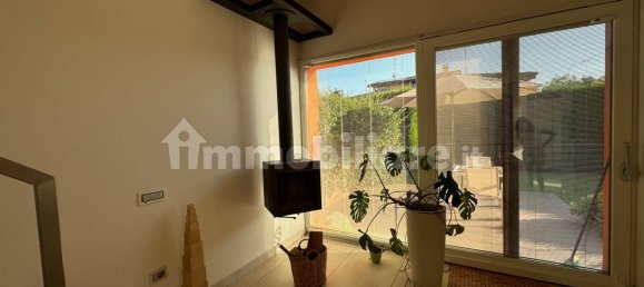 3 bedrooms Villa in Mantua, Italy No. 246172 7