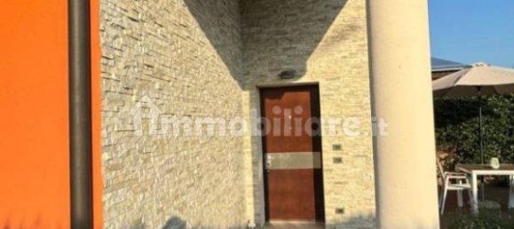 3 bedrooms Villa in Mantua, Italy No. 246172 2