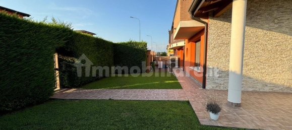 3 bedrooms Villa in Mantua, Italy No. 246172 18