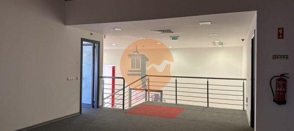 Lagerhaus in Quelfes, Portugal 4796m², Nr. 242476 28