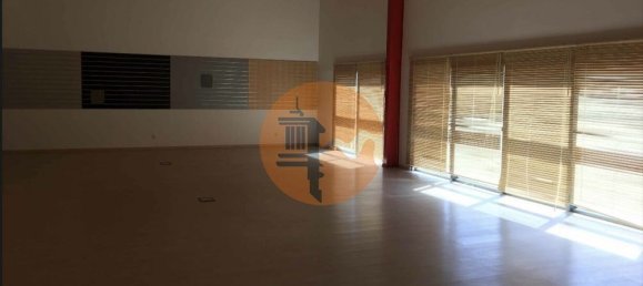 Lagerhaus in Quelfes, Portugal 4796m², Nr. 242476 10