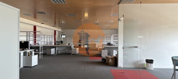 Lagerhaus in Quelfes, Portugal 4796m², Nr. 242476 27