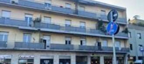 Квартира с 3 комнатами в Горле, Италия № 204684 2