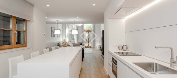 3 bedrooms Duplex in Eixample, Spain No. 127771 16