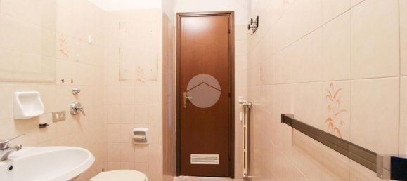 4 Schlafzimmer Wohnung in Milan, Italy, Nr. 373170 34