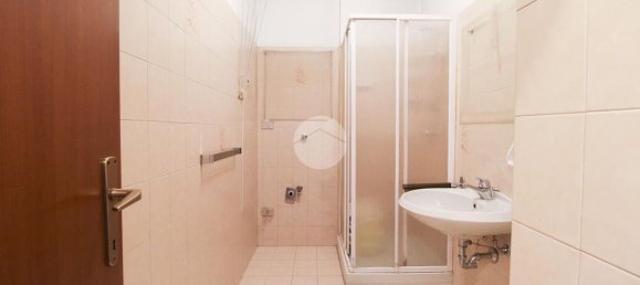 4 Schlafzimmer Wohnung in Milan, Italy, Nr. 373170 33