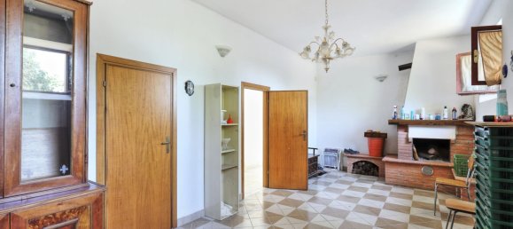 Дом с 5 спальнями в Вольтерра, Италия № 290242 18