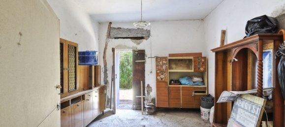 Дом с 5 спальнями в Вольтерра, Италия № 290242 19