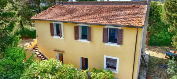 Дом с 5 спальнями в Вольтерра, Италия № 290242 4