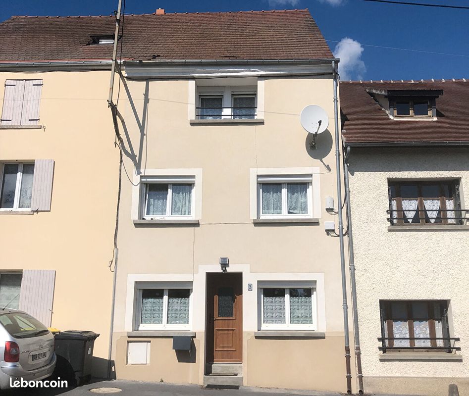 4 bedrooms Townhouse in Jouarre, France No. 182670