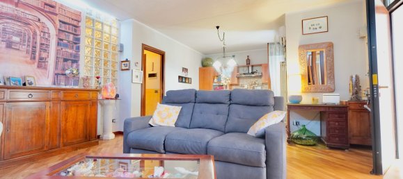 Apartamento de 4 dormitorios en Travagliato, Italy No. 361362 4