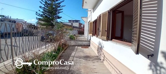 6غرفة منزل في Vernole, Italy رقم 104769 30