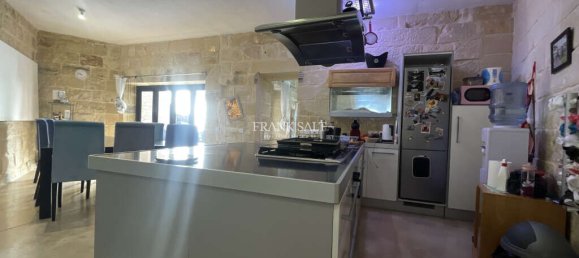 2 bedrooms House in Gharghur, Malta No. 3930 8