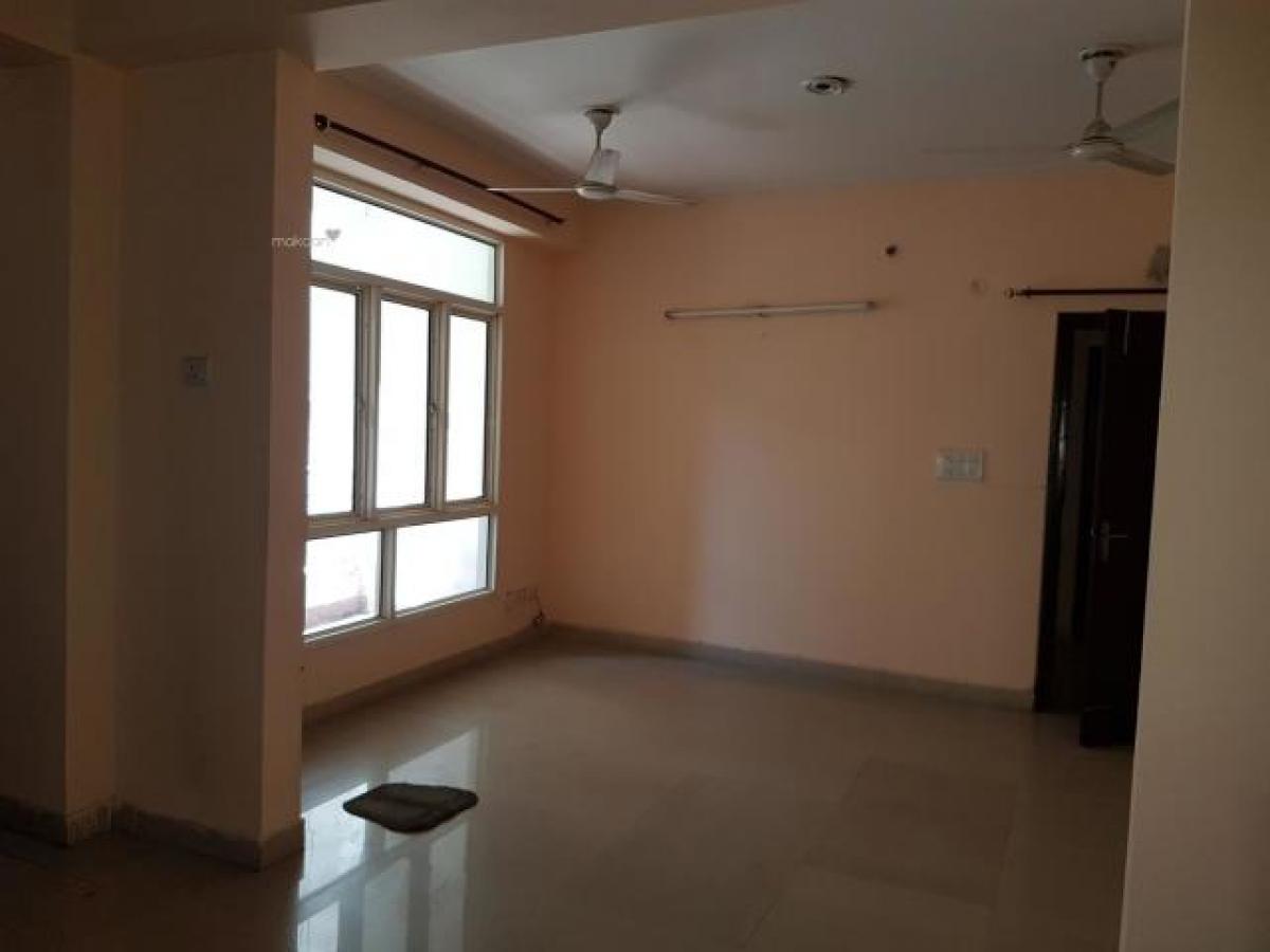 2 bedrooms House in Ghaziabad, India No. 24149
