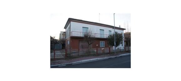 Casa de 5 dormitorios en Riccione, Italy No. 254968 4