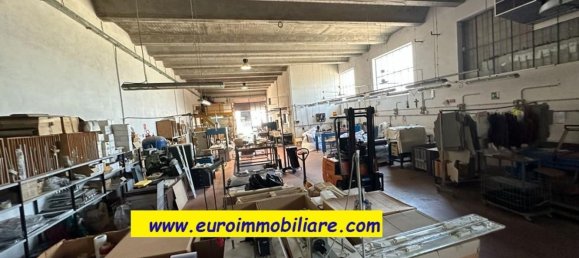 700m² Warehouse in Pineto, Italy No. 124954 8