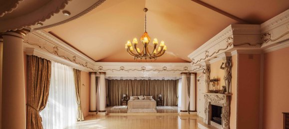 8 bedrooms Villa in Cadiz, Spain No. 84820 4