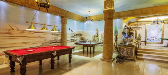 8 bedrooms Villa in Cadiz, Spain No. 84820 11