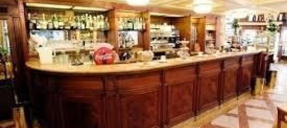 Gewerbliche Immobilie in Lucca, Italy 500m², Nr. 25680 10