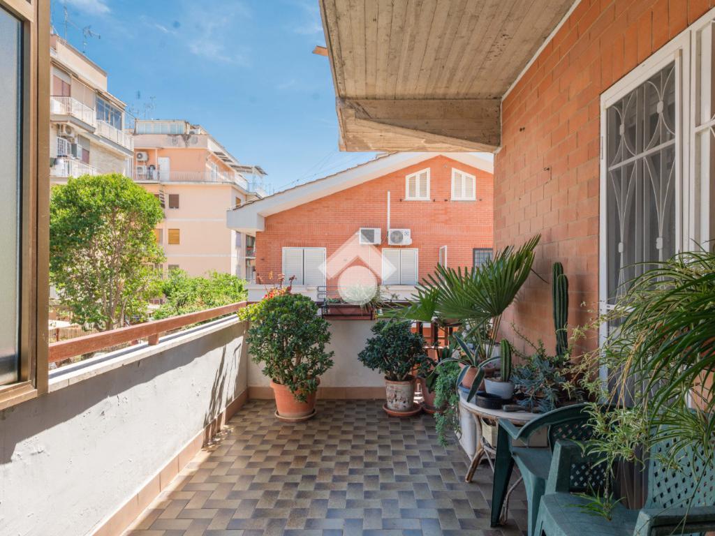 2 bedrooms Apartment in Rome, Italy No. 297422