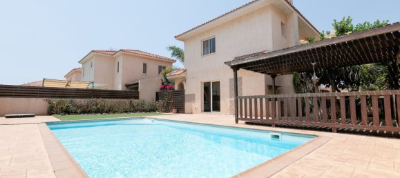 4 bedrooms Villa in Xylofagou, Cyprus No. 22507 3