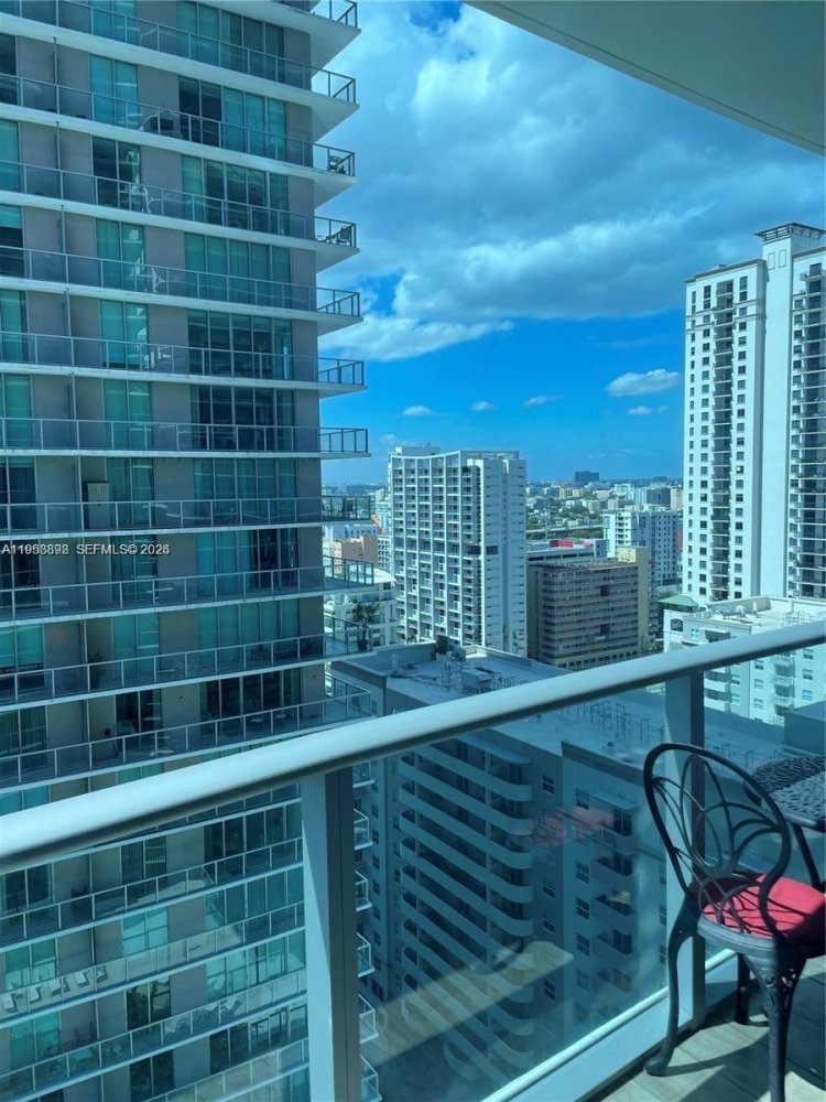 49.33m² Commercial property for rent in Miami, Miami-Dade, Florida, USA № 615538