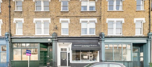 2 bedrooms Apartment in London, United Kingdom No. 12382 2