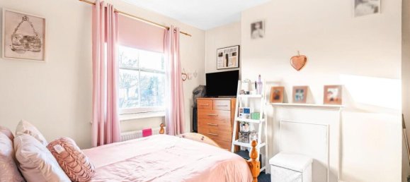 2 bedrooms Apartment in London, United Kingdom No. 12382 9