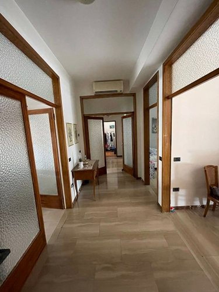 6 rooms Apartment in Treviso, Italy No. 269762